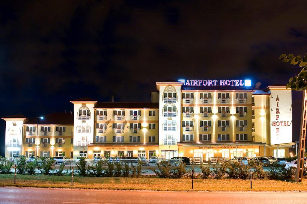 Airport Hotel Budapest Vecses Exterior photo